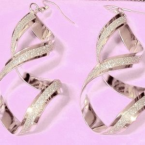 Moda Glamourous Gold and Silver Spiral Hoop Earrings